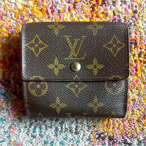 Louis Vuitton Handbags - Louis Vuitton Classic Monogram Double Sided Snap Wallet